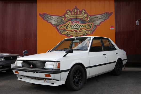 アンティークス  有限会社いけだ自動車